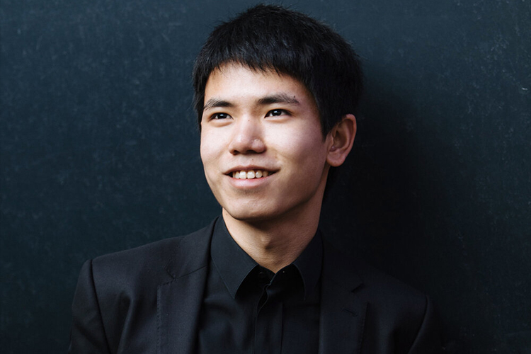 Zhu Wang, piano